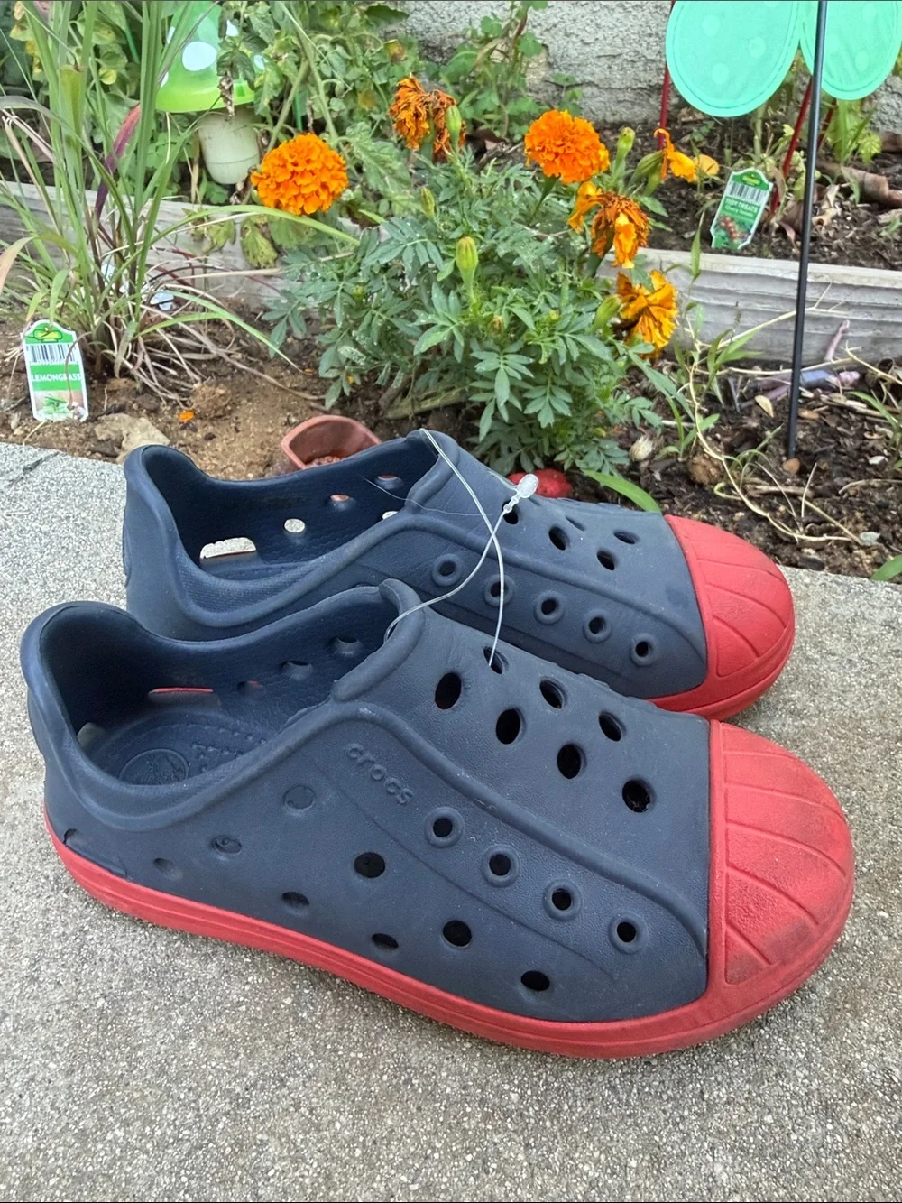 CROCS Toddler Blue and Red Bump It Slip On Shoes size 11